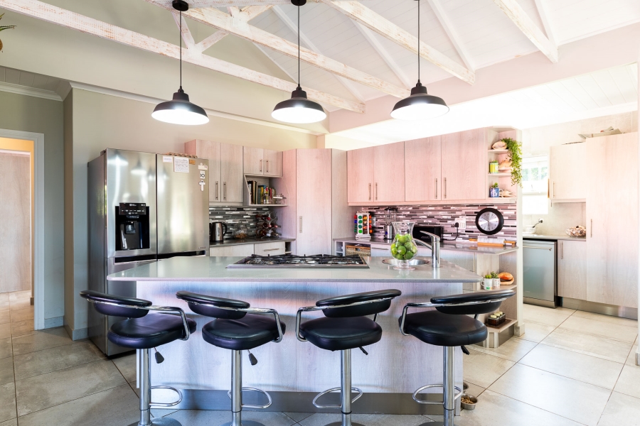 4 Bedroom Property for Sale in Bergsig Western Cape